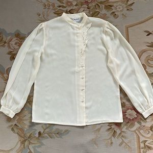 Custard cream, vintage blouse with lace leaves by Arlando size 14